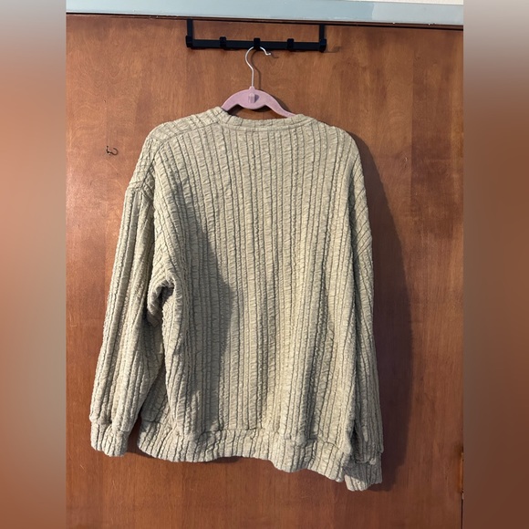 Zara Raised Textured Sweatshirt - Picture 5 of 5